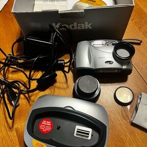 Kodak Silver Digital Camera DX3600 Zoom with Dock and Accessories